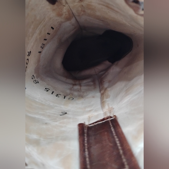 VINTAGE HANDTOOLED LEATHER COWBOY BOOTS - Picture 3 of 13